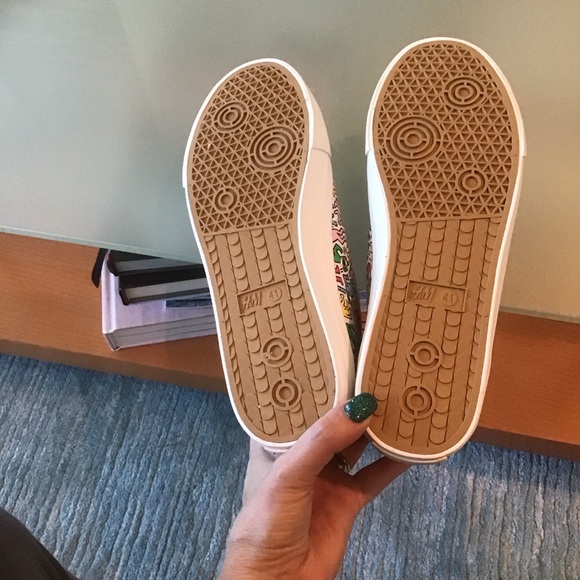 NEW H&M x Keith Haring High Tops Dancing Figures Sneakers 41 8.5 Limited Edition - Picture 4 of 5